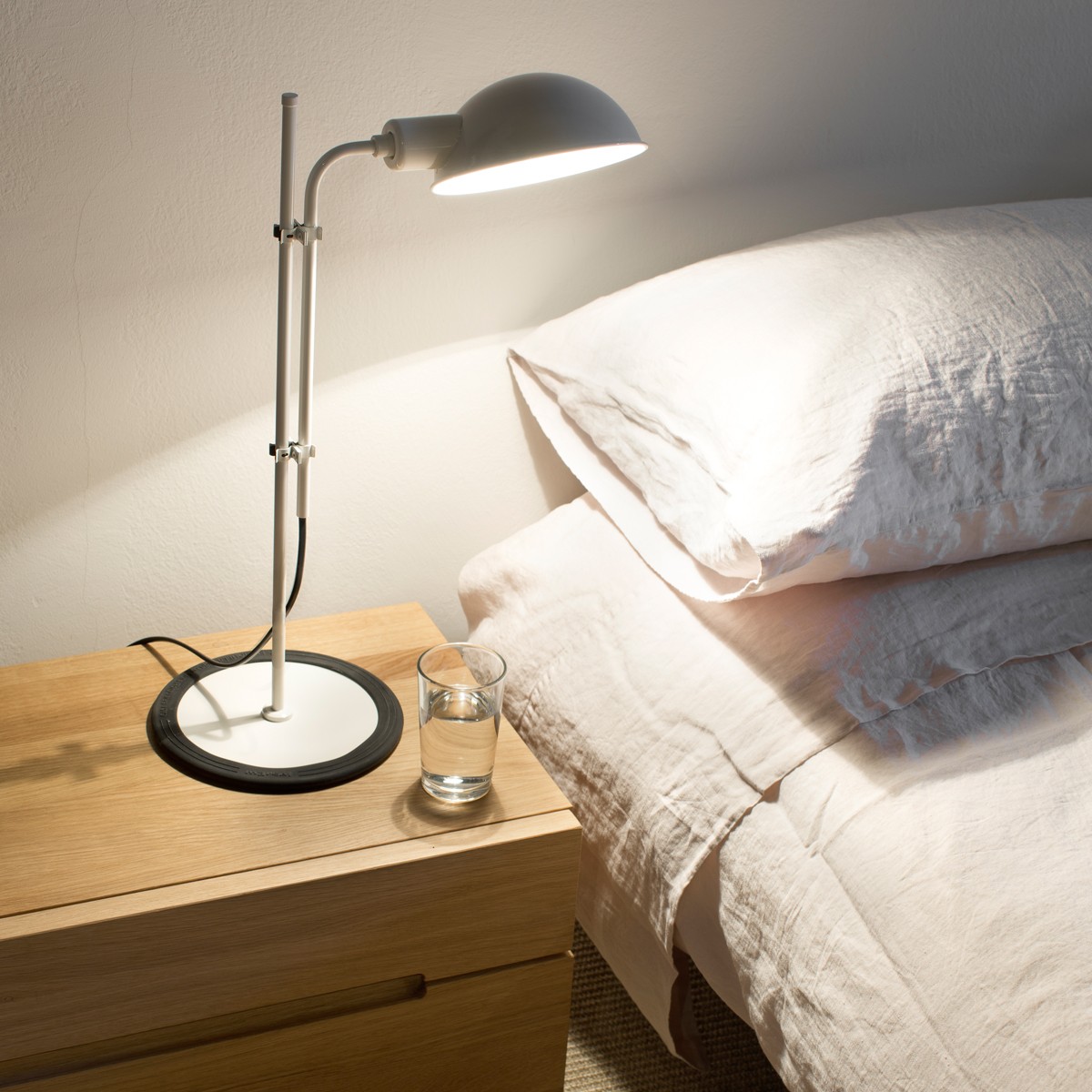 Funiculi S Table Lamp