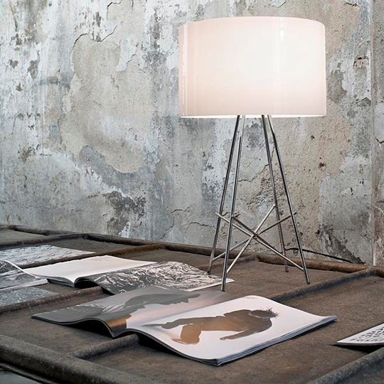 Ray Table Lamp