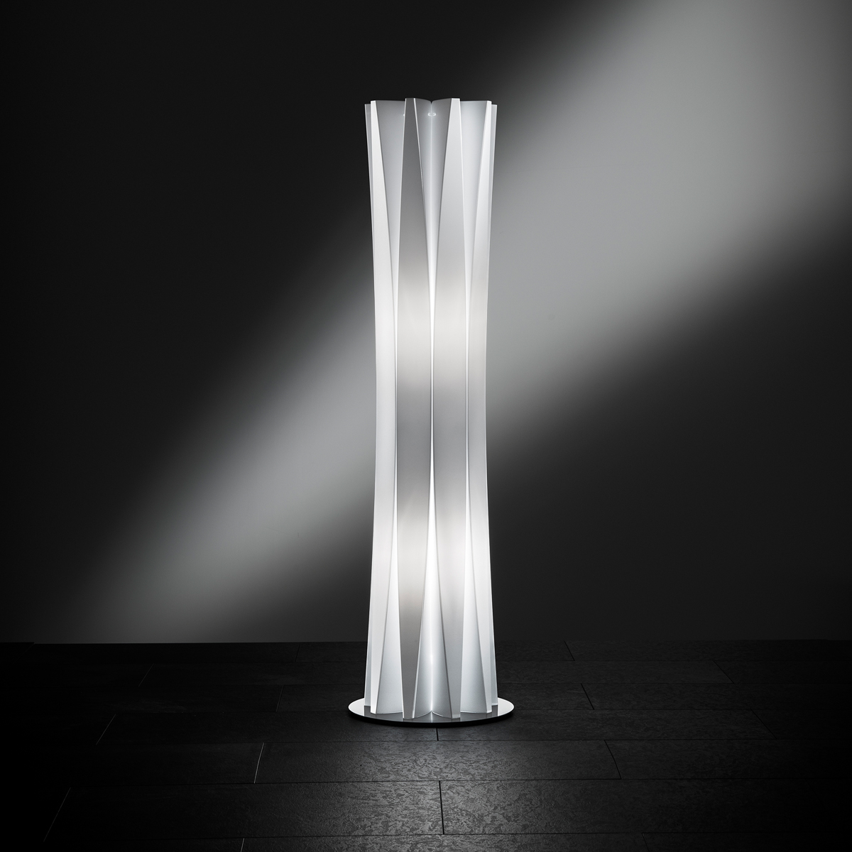 Bach XL Floor Lamp