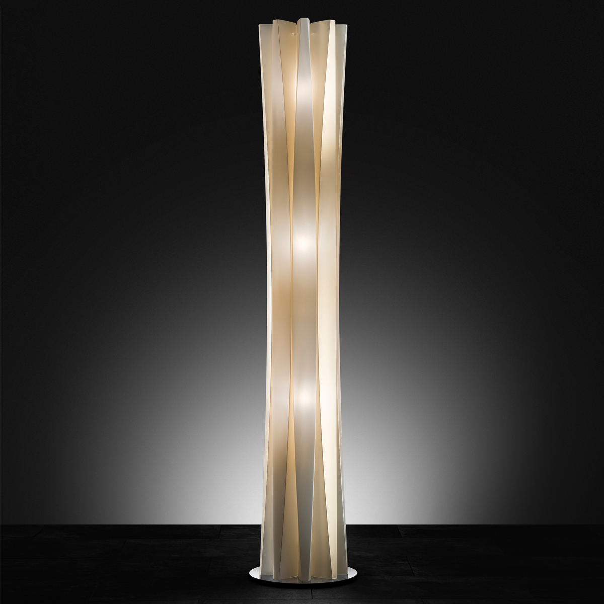 Bach XXL Floor Lamp