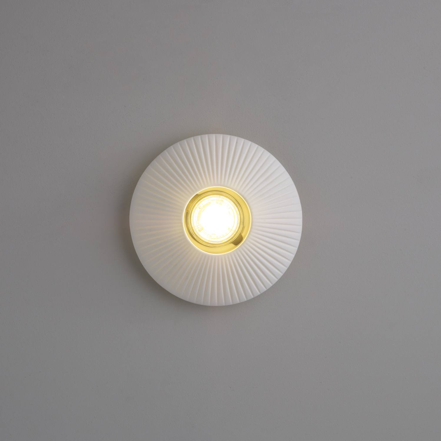 Sopra Downlight Ridged Ceiling Lamp