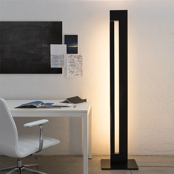 ARA Floor Lamp