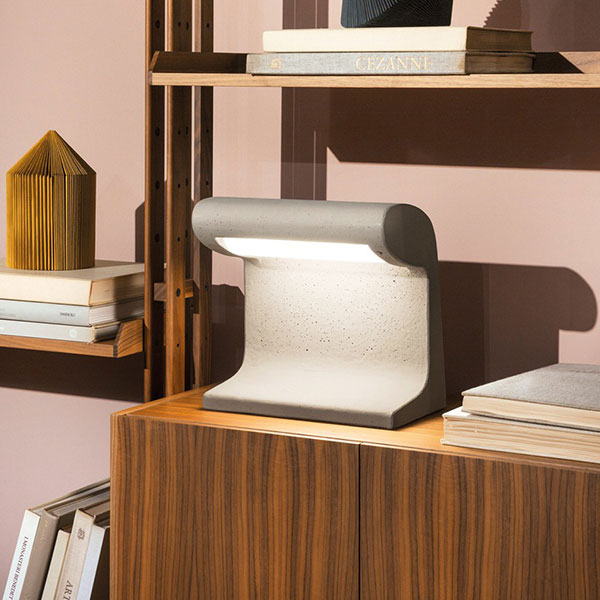 BORNE BÉTON Small Table Lamp