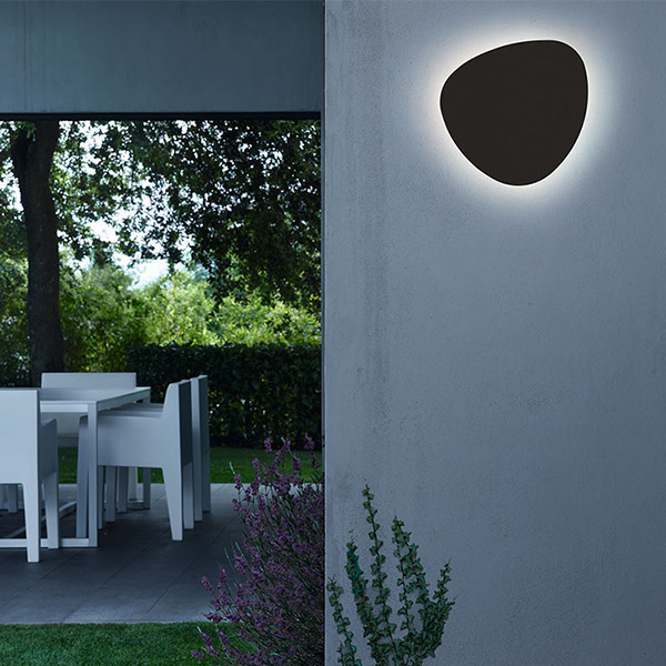 Tria 04 Outdoor Wall Lamp