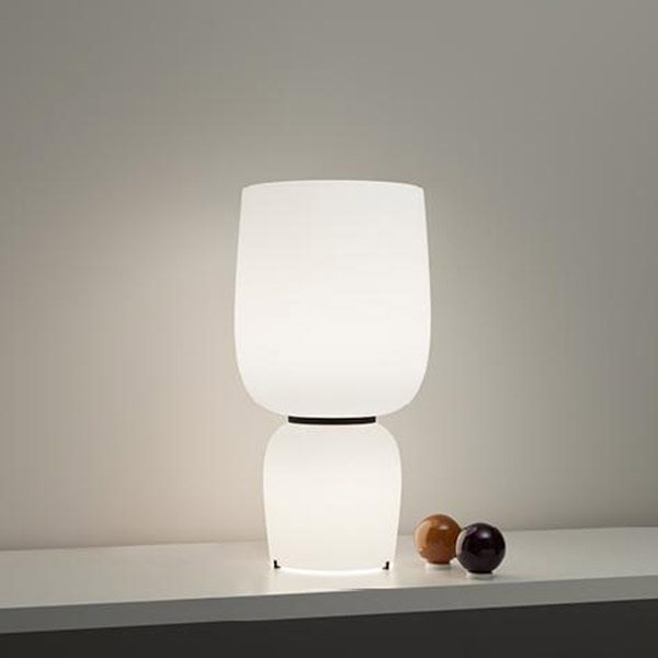 Ghost 4965 Table Lamp