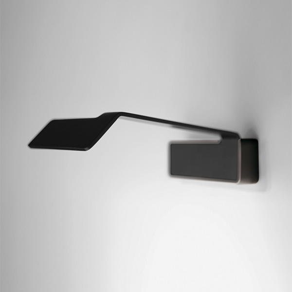 Alpha 7950 Wall Lamp