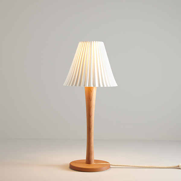 Cecil Table Lamp With Stem Base