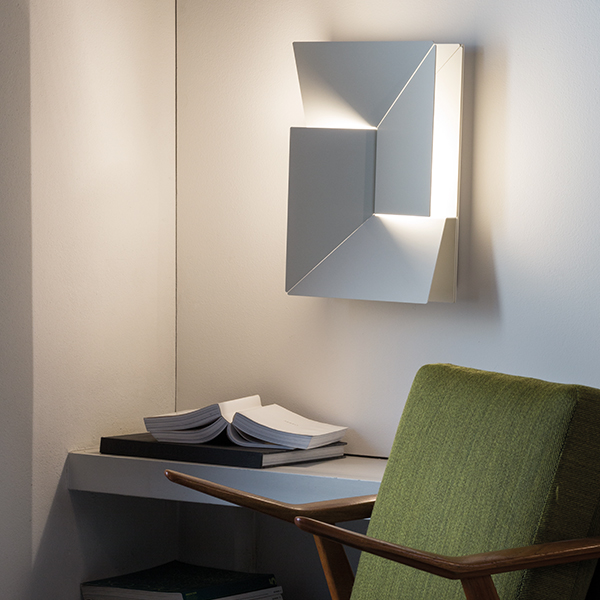 Wall Shadows Moyen Lamp