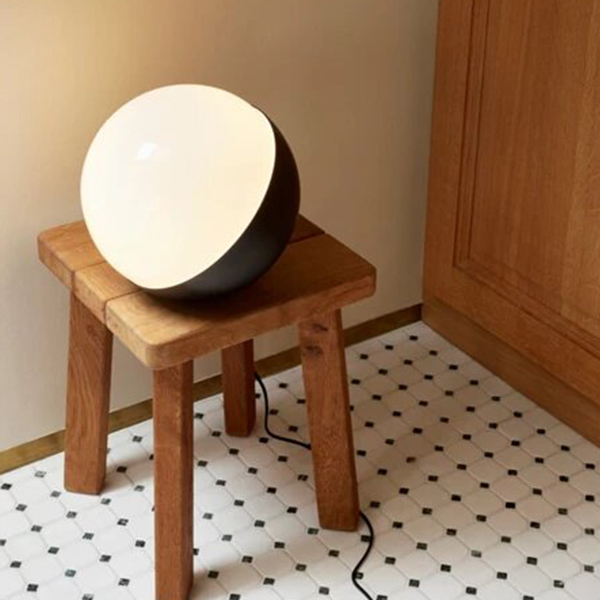 VL Studio Table Lamp - Ø 320