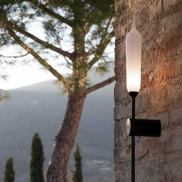 Nilo Outdoor Wall Lamp