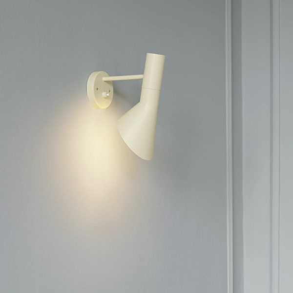 AJ Wall Lamp