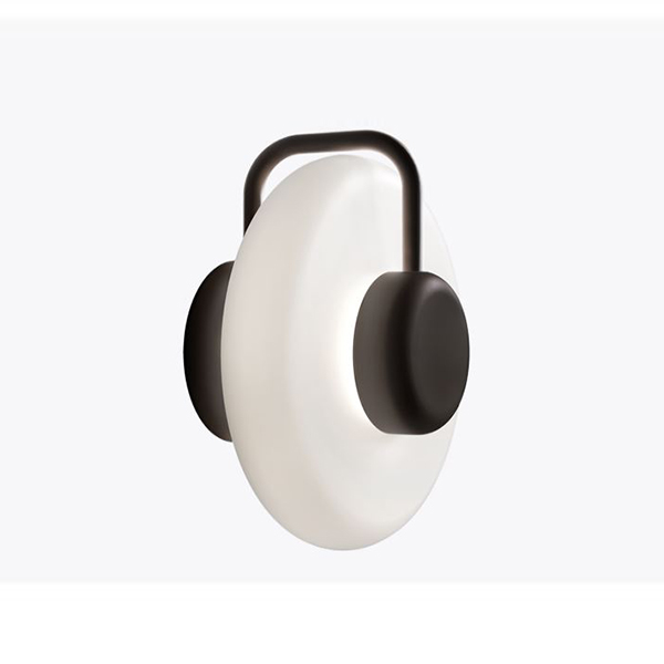 Tratto Wall Lamp