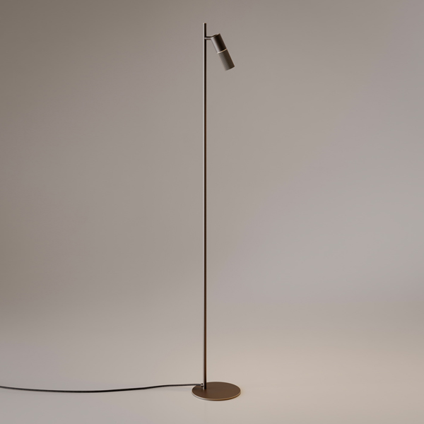 Beak Floor Lamp