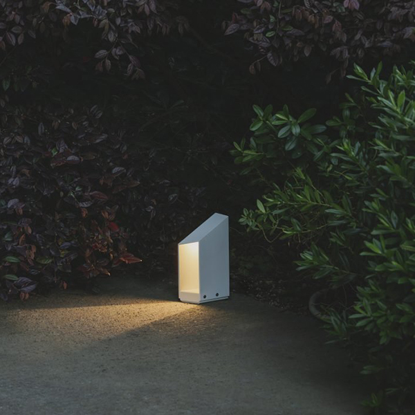 Domus B - 26 Outdoor Floor Lamp