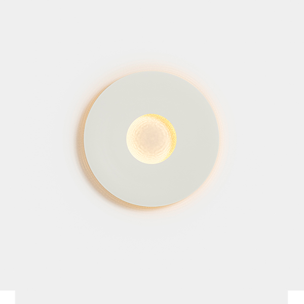 Umbra Round Medium Wall Lamp