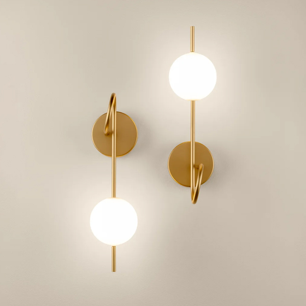 Loop 4120 Wall Lamp